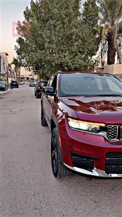 جیپ گراند شیرۆکی